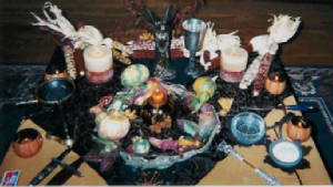 samhainaltar.jpg